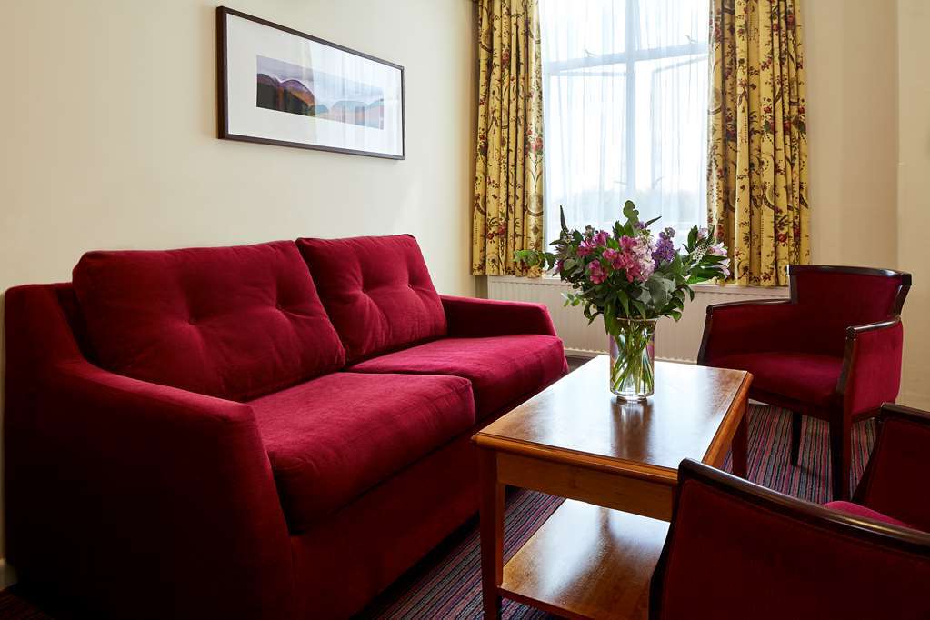 The Abbey Hotel Great Malvern Room photo